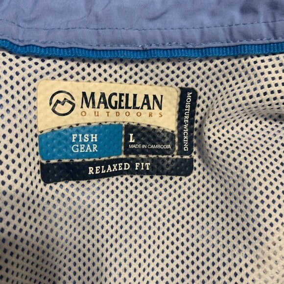 Magellan Outdoors Mens Size Large Blue Relaxed Fit Fish Hear Button Up Shirt - Picture 4 of 5